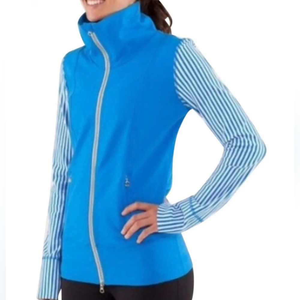 Lululemon size 8 jacket